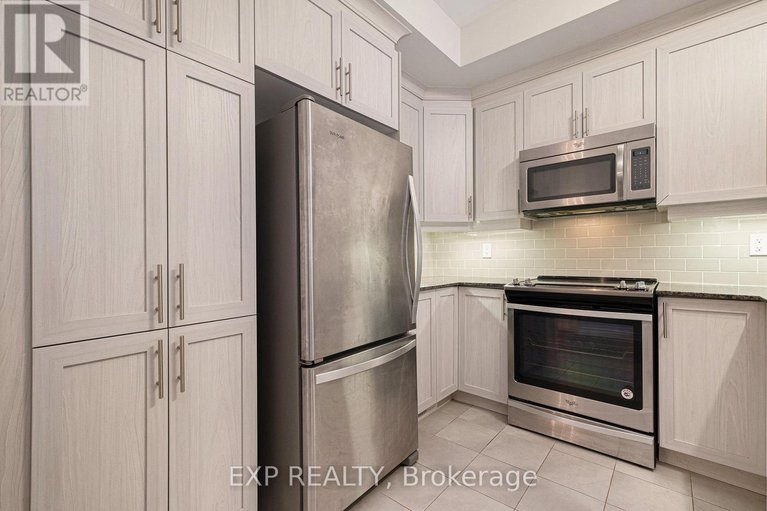 28570679/274-pembina-private/riverside-southgloucester-glen/ottawa/ontario/K4M0G7_14