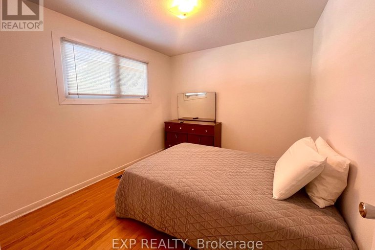 29285178/20-wallford-way/city-viewskylinefisher-heightsparkwood-hills/ottawa/ontario/K2E6B4_23