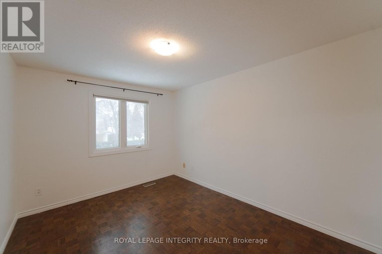 29260642/1953-marquis-avenue/beaconwood/ottawa/ontario/K1J8J3_29