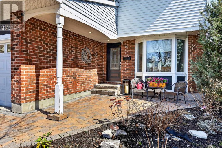 29667365/425-tanager-bay/chatelaine-village/ottawa/ontario/K1E2Z7_4