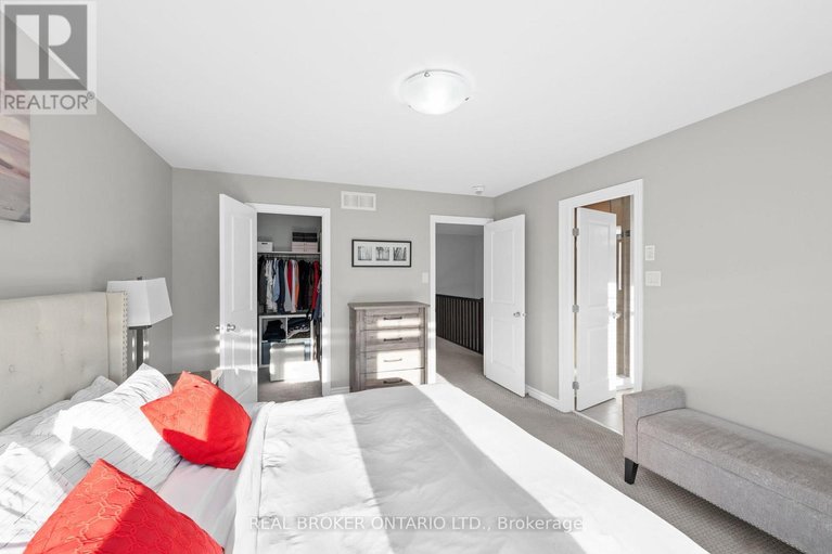 29464895/792-cedar-creek-drive/blossom-parkkemp-parkfindlay-creek/ottawa/ontario/K1T0M6_22