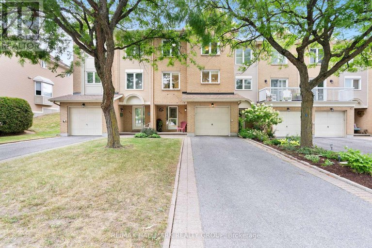 28823439/41d-fable-street/pheasant-run/ottawa/ontario/K2J3K4_1