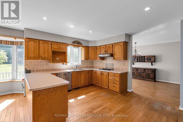 28865115/5479-poplar-avenue/long-sault/south-stormont/ontario/K0C1P0_10