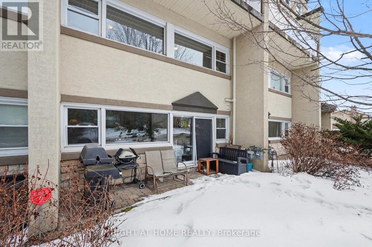 29439108/121-12-corkstown-road/lakeview-park/ottawa/ontario/K2H5B3_29
