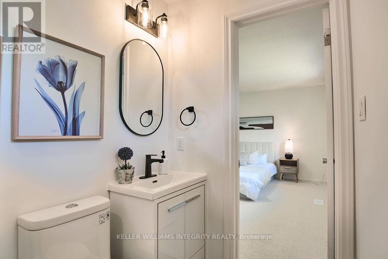 28490923/77-seabrooke-drive/glencairnhazeldean/ottawa/ontario/K2L2K4_35