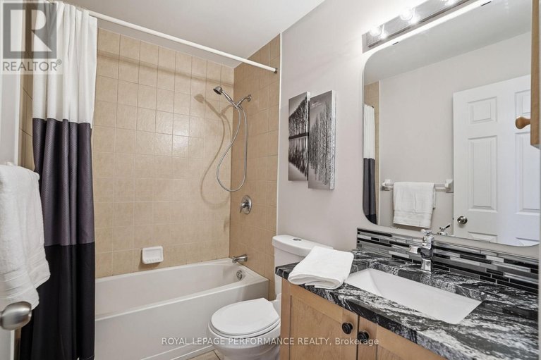 29550291/420-crystal-court/town-of-rockland/clarence-rockland/ontario/K4K0A1_17