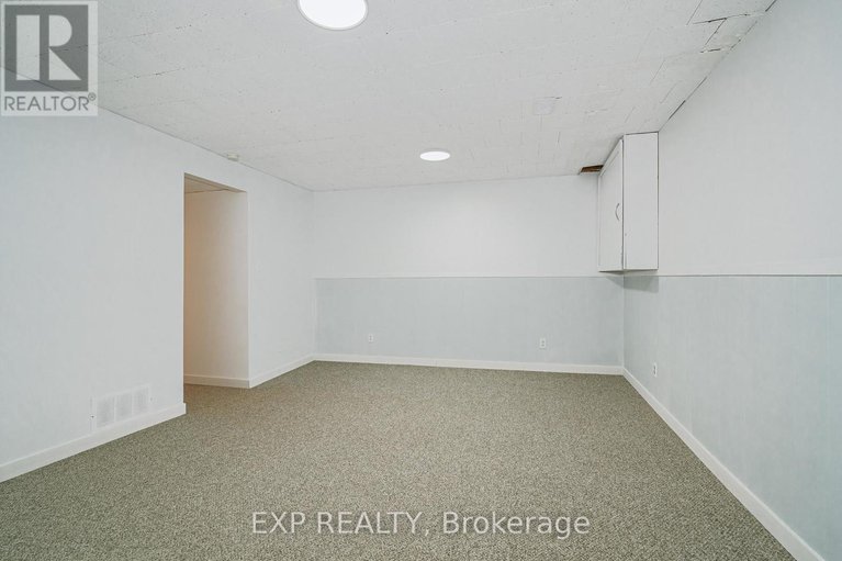 29156827/1364-st-jean-street/chateauneuf/ottawa/ontario/K1C2E6_25