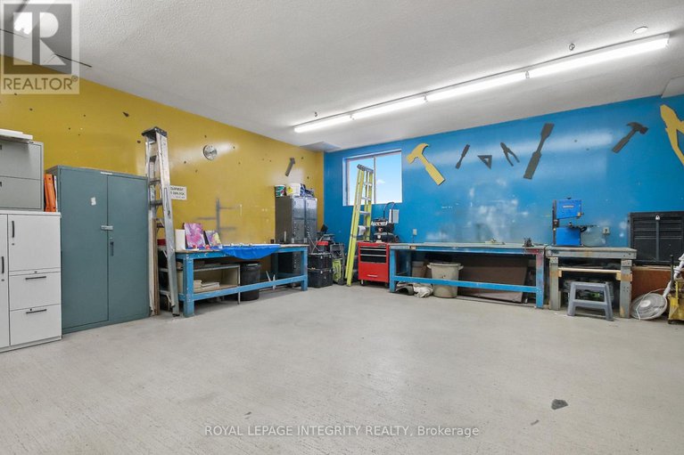 29276381/114-2650-southvale-crescent/sheffield-glenindustrial-park/ottawa/ontario/K1B4S9_43