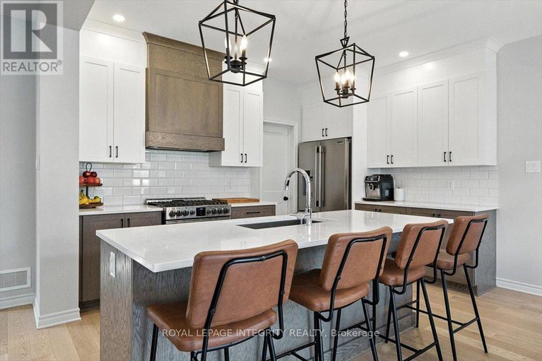 28797628/115-bonne-renommee-avenue/camelot/ottawa/ontario/K4A5J9_12