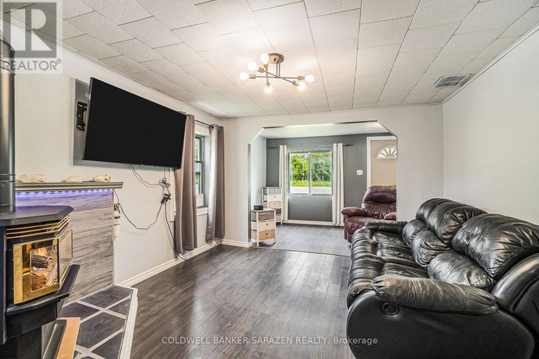 28431924/215-division-street-s/mcnabbraeside-twps/mcnabbraeside/ontario/K7S3C7_7