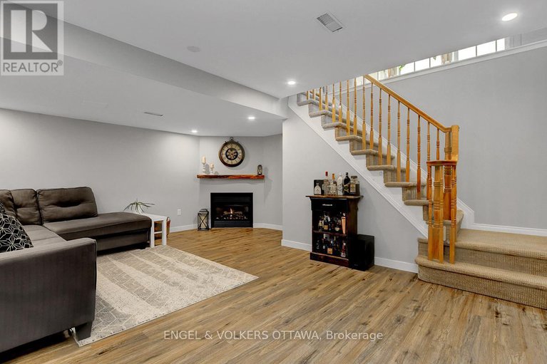 29355426/308-tabaret-street/emerald-meadowstrailwest/ottawa/ontario/K2M0B8_42