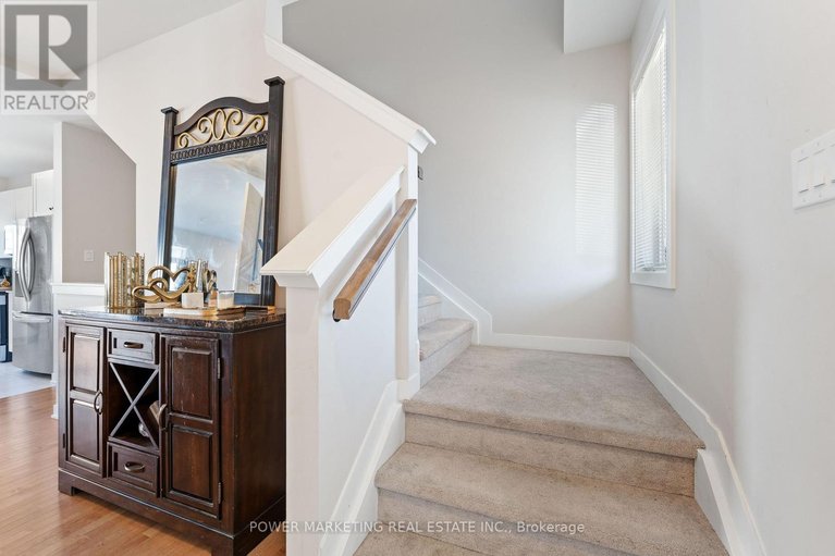 29463576/228-appalachian-circle/half-moon-bay/ottawa/ontario/K2J6X4_16