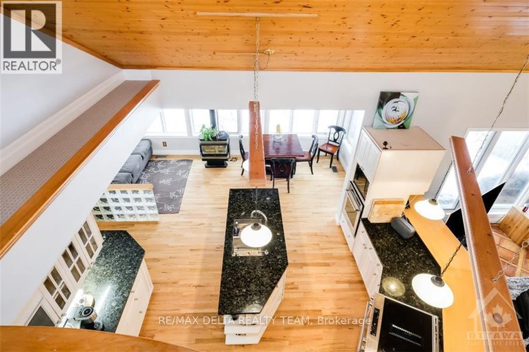28495389/4-aleutian-road/bruce-farmgraham-parkqualicumbellands/ottawa/ontario/K2H7C8_21