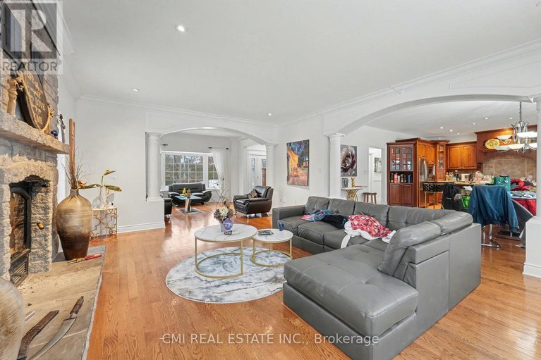 29295430/2500-lookout-drive/cumberland-ridge/ottawa/ontario/K4C1S3_34