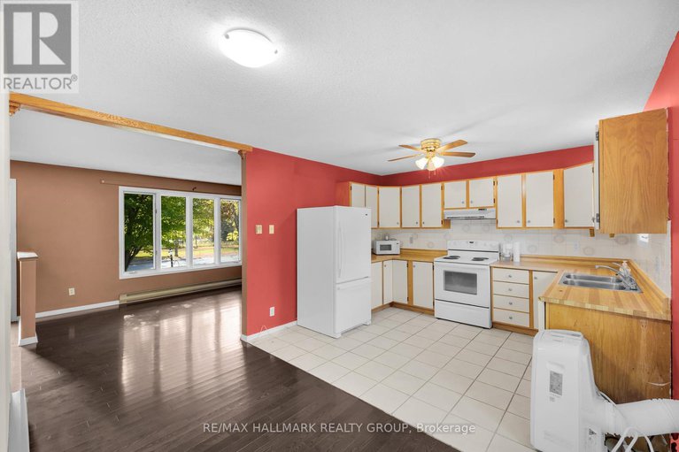 28982762/209-curry-street/kemptville/north-grenville/ontario/K0G1J0_13
