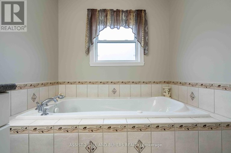 28395407/18267-samuel-drive-s/south-glengarry-charlottenburgh-twp/south-glengarry/ontario/K6H7J1_11