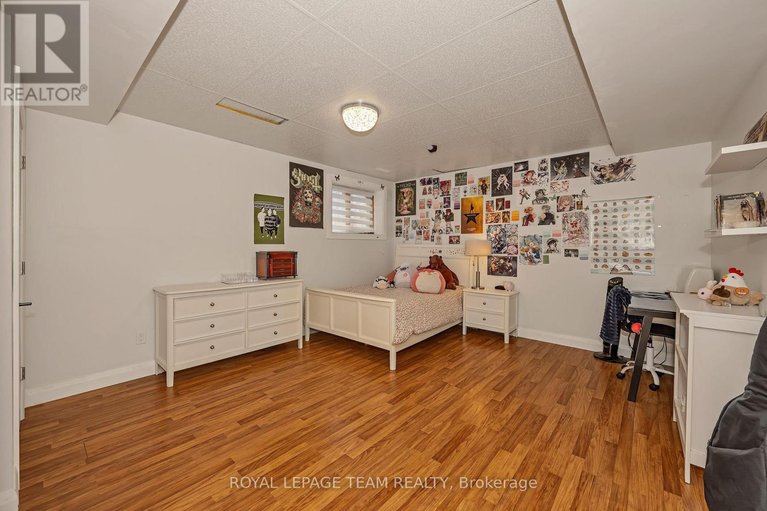 29645410/1517-back-place-avenue/greely/ottawa/ontario/K4P1R3_24