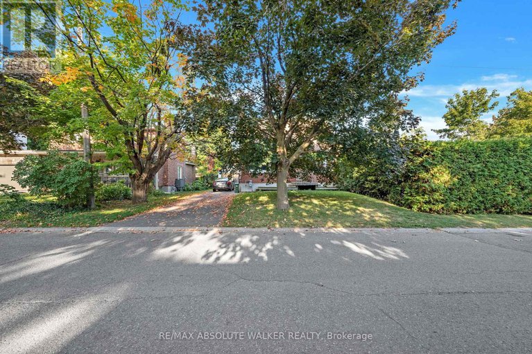 28894597/899-maplewood-avenue/queensway-terrace-north/ottawa/ontario/K2B5V6_2