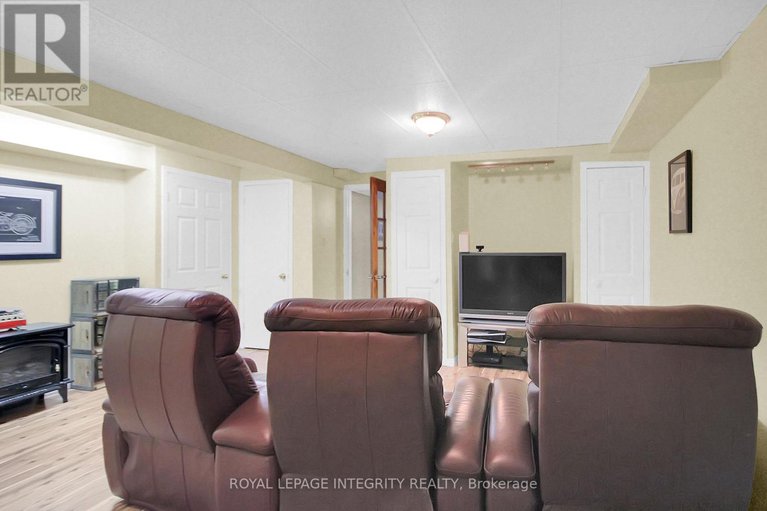 29191219/22-halkirk-avenue/glencairnhazeldean/ottawa/ontario/K2V1B5_45