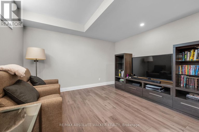 28412580/185-glenncastle-drive/carp/ottawa/ontario/K0A1L0_32