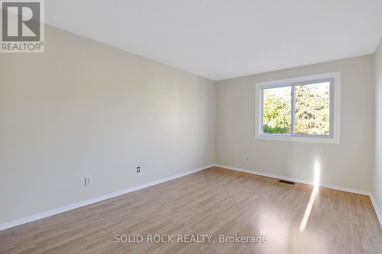 28978991/35-thistledown-court/pheasant-run/ottawa/ontario/K2J1J4_15