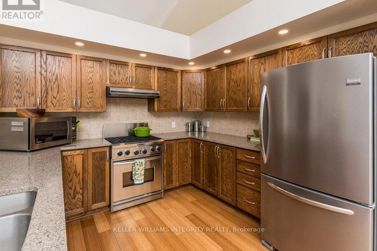 28320783/223-willow-creek-circle/strandherd/ottawa/ontario/K2G7B1_15