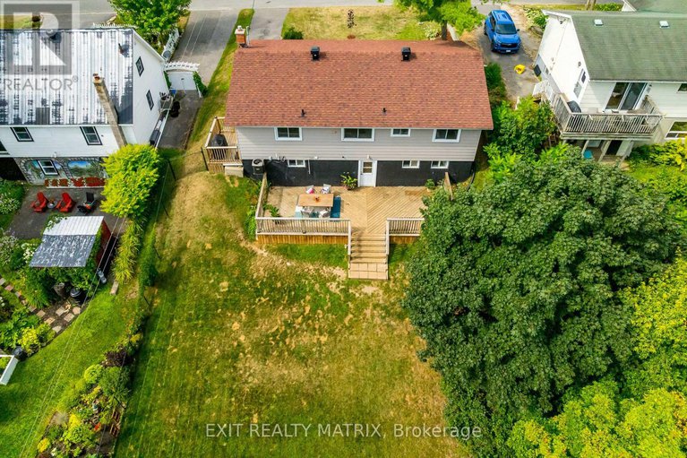 28656018/267-ann-street/almonte/mississippi-mills/ontario/K0A1A0_44