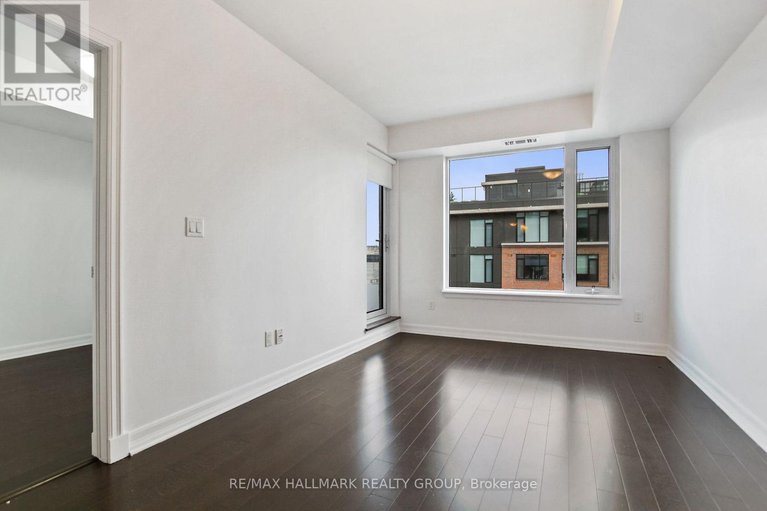 29513773/814-238-besserer-street/sandy-hill/ottawa/ontario/K1N6B1_17