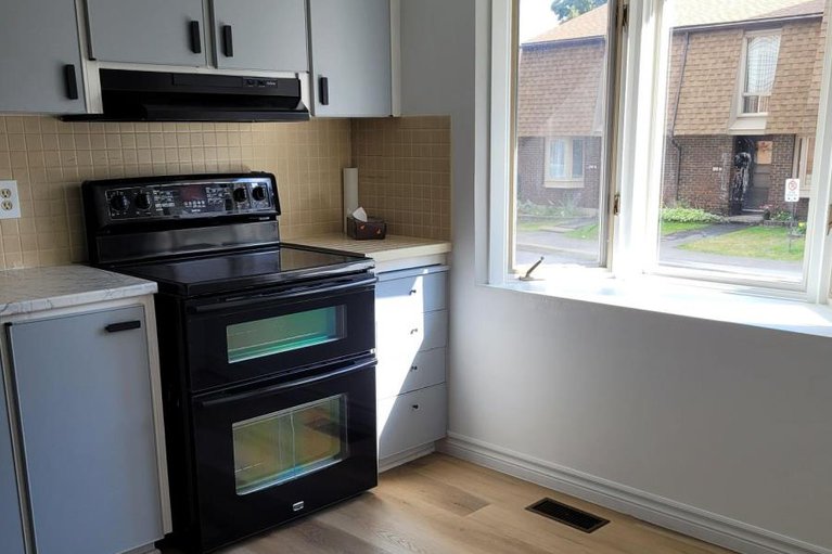 28796939/903j-elmsmere-road/beacon-hill-south/ottawa/ontario/K1J8G4_4