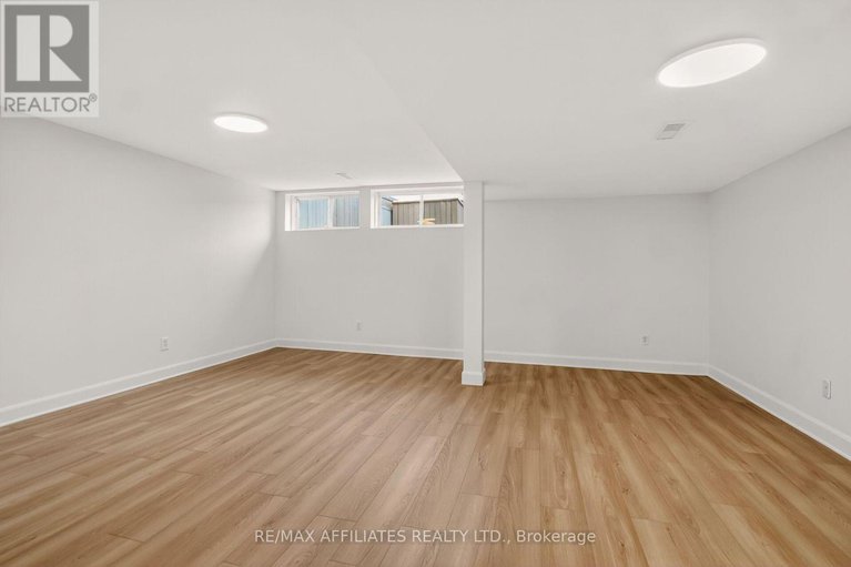 29163321/137-lilibet-crescent/ellwood/ottawa/ontario/K1V2A1_37