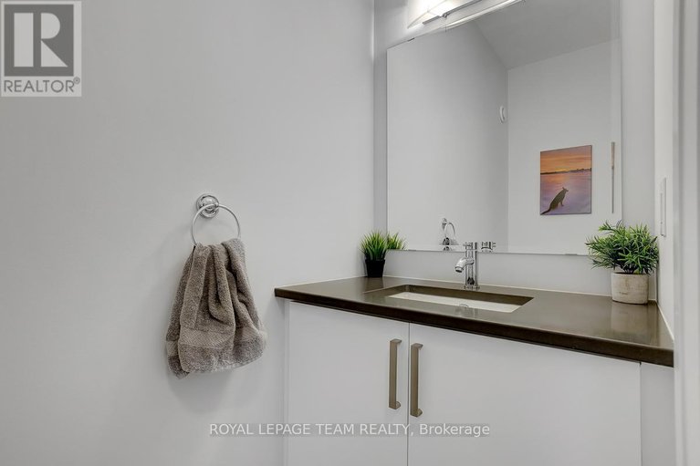 29589200/949-atrium-ridge/riverside-southgloucester-glen/ottawa/ontario/K4M0P3_25