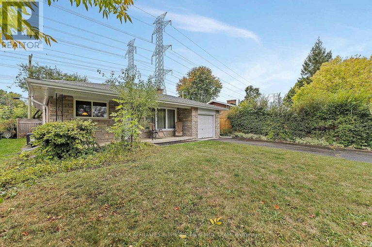 28906635/596-dickinson-avenue/riverside-park-south/ottawa/ontario/K1V7J4_3