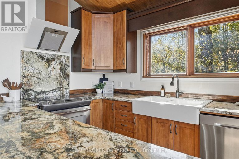 29049666/1303-hilly-lane/north-grenville-twp-kemptville-east/north-grenville/ontario/K0G1J0_26