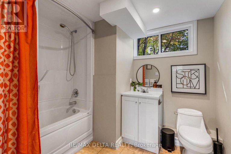 28986698/502-lalonde-street/town-of-rockland/clarence-rockland/ontario/K4K1B1_28