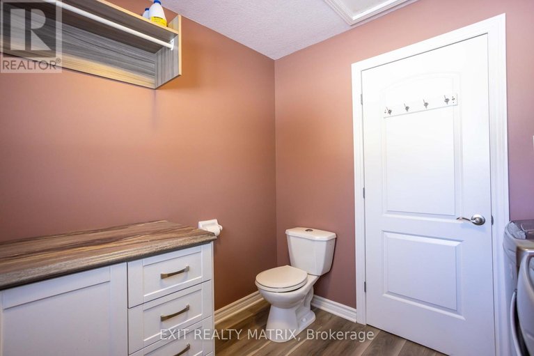 29420429/2127-kingsley-street/clarencerockland-twp/clarence-rockland/ontario/K0A1E0_16