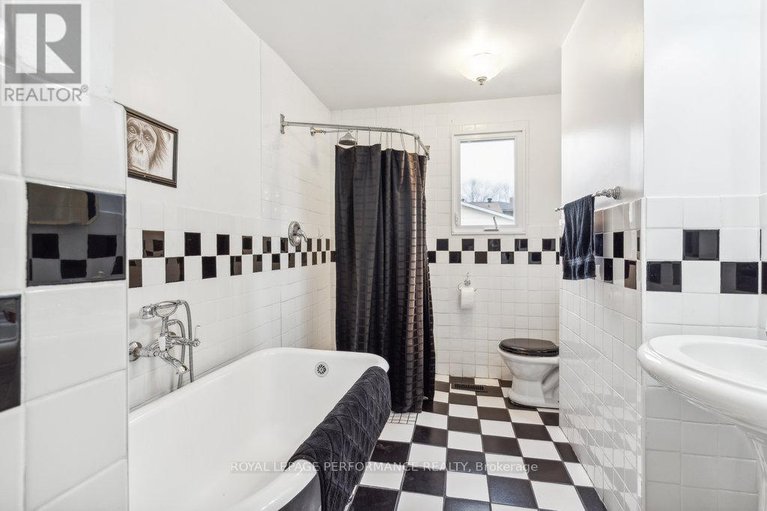 27687403/1932-marquis-avenue/ottawa/ontario/K1J8J2_21