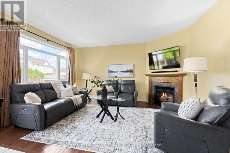 28618074/372-antigonish-avenue/springridgeeast-village/ottawa/ontario/K4A0T9_19