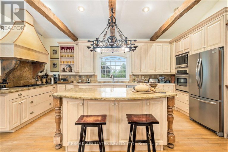 28528623/2435-county-road-20-road/north-grenville-twp-kemptville-south/north-grenville/ontario/K0G1T0_16