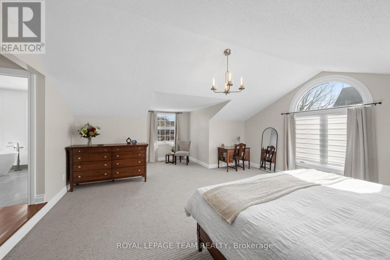 29608056/30-crantham-crescent/stittsville-central/ottawa/ontario/K2S1R2_26