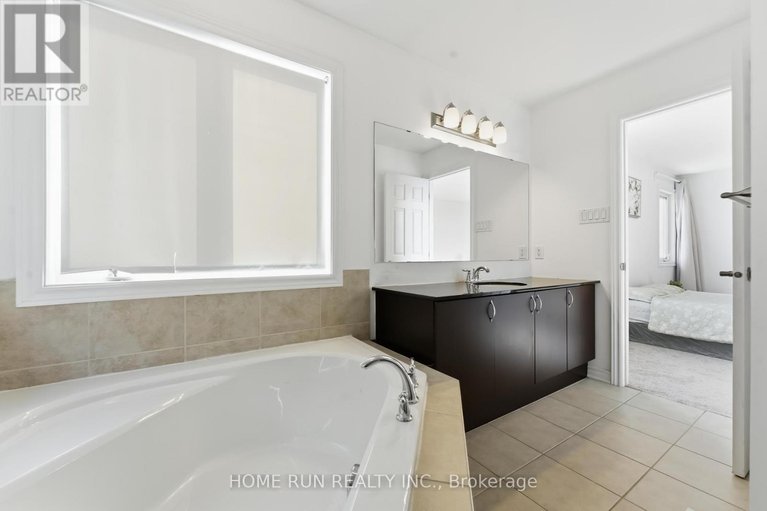 29461510/358-meadowbreeze-drive/emerald-meadowstrailwest/ottawa/ontario/K2M0K3_39