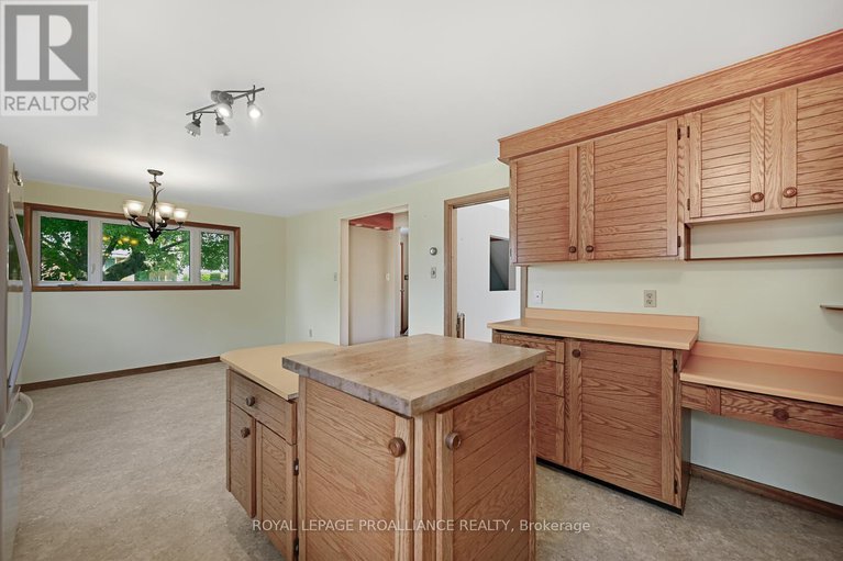 29233177/14-davison-avenue/brockville/brockville/ontario/K6V3C2_16