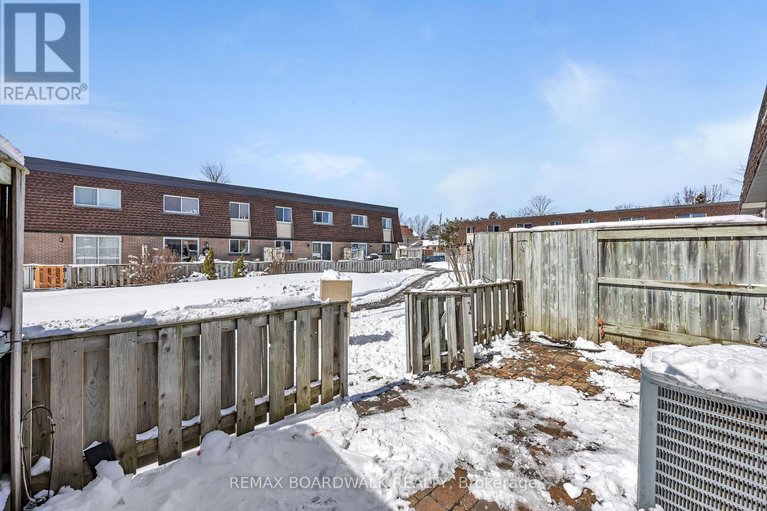 29181830/67-392-garden-glen-private/meadowlandscrestview/ottawa/ontario/K2G1E4_38