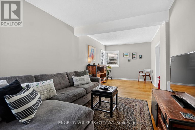 29397615/1235-erie-avenue/ridgemont/ottawa/ontario/K1V6G5_5