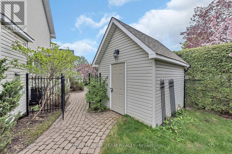 28339264/27-heritage-grove-crescent/stittsville-central/ottawa/ontario/K2S1R2_39