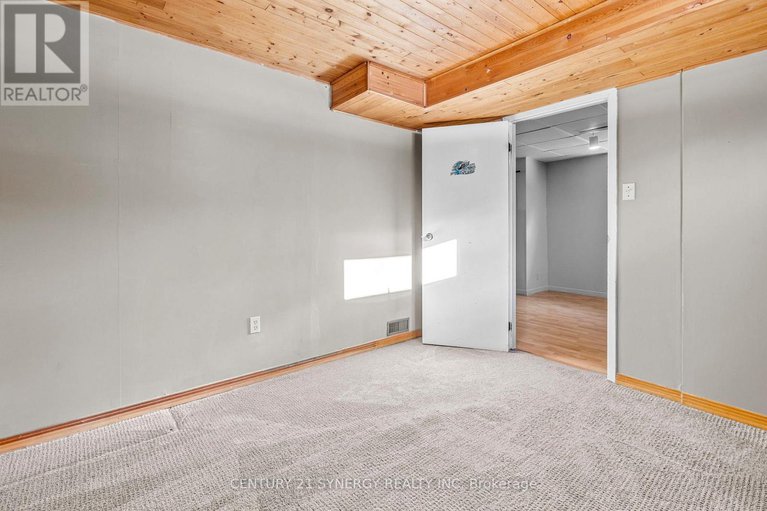 29177939/34-rosegarden-crescent/hunt-club-parkgreenboro/ottawa/ontario/K1T3A9_35