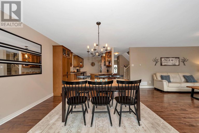 28651707/1006-docteur-corbeil-boulevard/town-of-rockland/clarence-rockland/ontario/K4K0E9_12