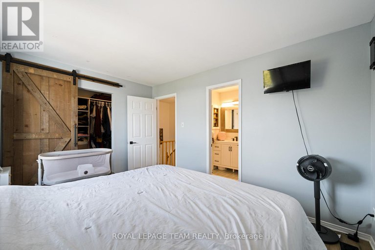 29087494/19-armadale-crescent/cedargrovefraserdale/ottawa/ontario/K2J4A4_16