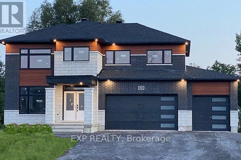 29159788/402-fleet-canuck-private/huntley-ward-south-east/ottawa/ontario/K2M0M5_1