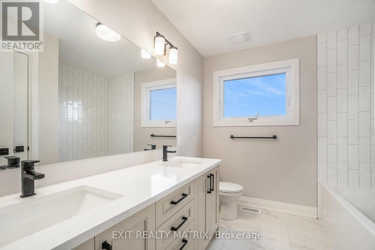 29259368/258-sam-avenue/embrun/russell/ontario/K0A1W0_21