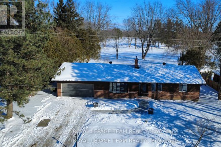 29396926/6636-marina-drive/manotick-south-to-roger-stevens/ottawa/ontario/K4M1B3_1